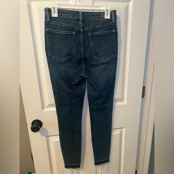 Women's Distressed Judy Blue Jeans Size 11/30 - Picture 5 of 7